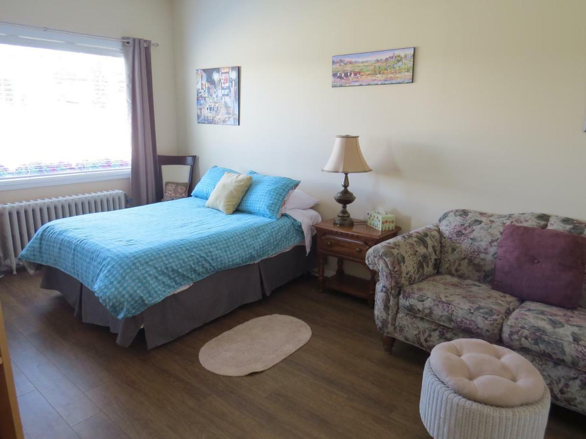 Burns Lake Bed And Breakfast Екстериор снимка